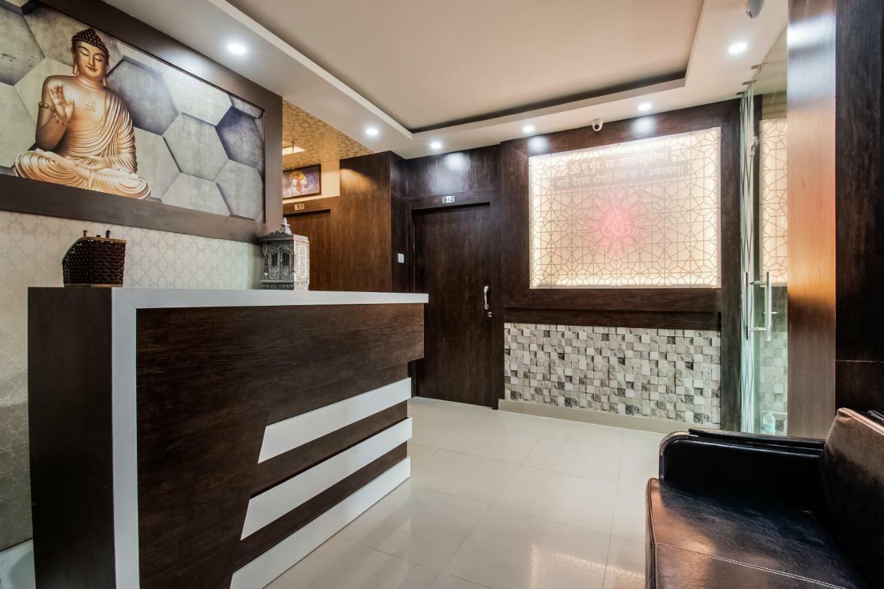 Oyo 45609 The Legend Inn Deluxe Danapur Exterior foto